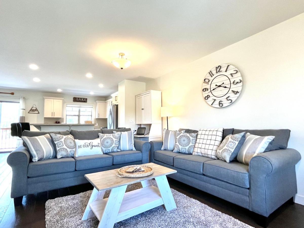 Perfect Base Invermere 3Bd Townhouse Mt Views With Garage Екстер'єр фото